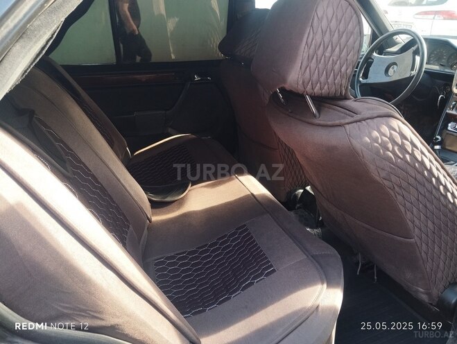 Mercedes E 200 1993, 254,102 km - 2.0 л - Bərdə