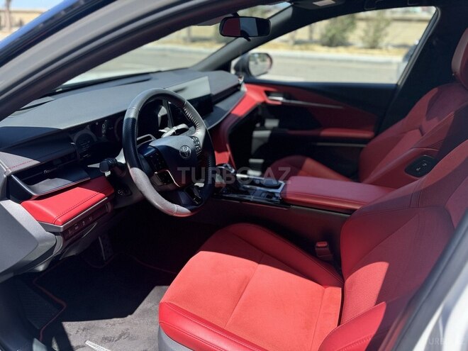 Toyota Camry 2024, 10,000 km - 2.0 l - Bakı
