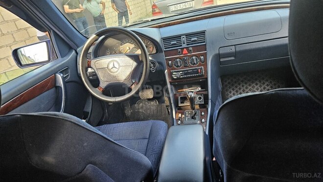 Mercedes C 180 1997, 300,775 km - 1.8 l - Gəncə
