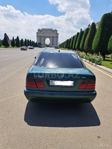 Mercedes E 220 d 1999, 360,000 km - 2.2 l - Bakı