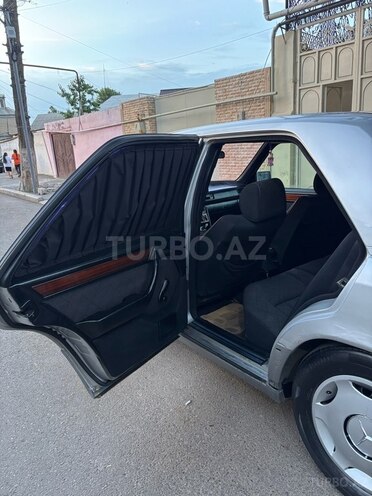 Mercedes E 200 1994, 300,000 km - 2.0 l - Gəncə