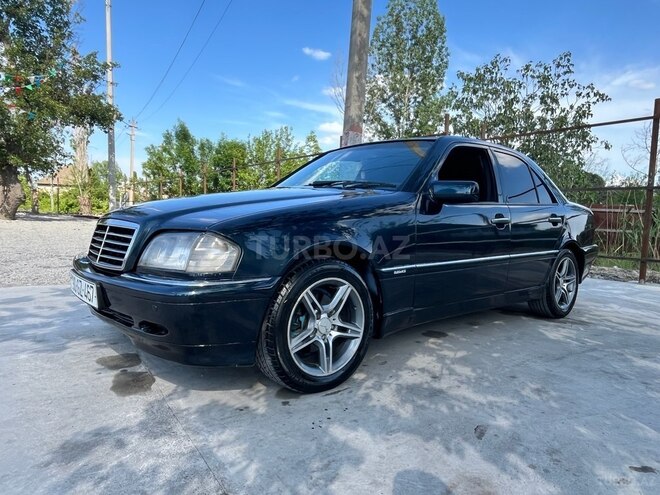 Mercedes C 180 1997, 180,000 km - 1.8 l - Ucar