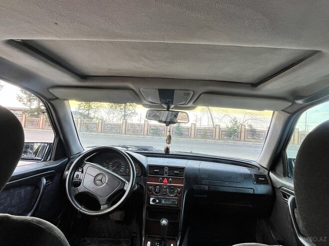 Mercedes C 180 1997, 180,000 km - 1.8 l - Ucar