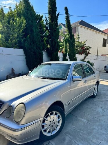 Mercedes E 270 2001, 763,663 km - 2.7 л - Bakı