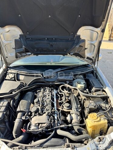 Mercedes E 270 2001, 763,663 km - 2.7 л - Bakı