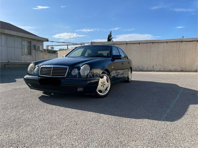 Mercedes E 240 1999, 423,500 km - 2.4 l - Bakı
