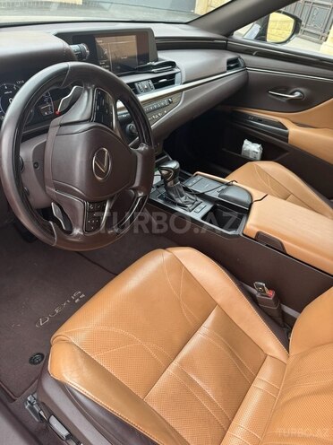 Lexus ES 250 2019, 138,000 km - 2.5 л - Bakı