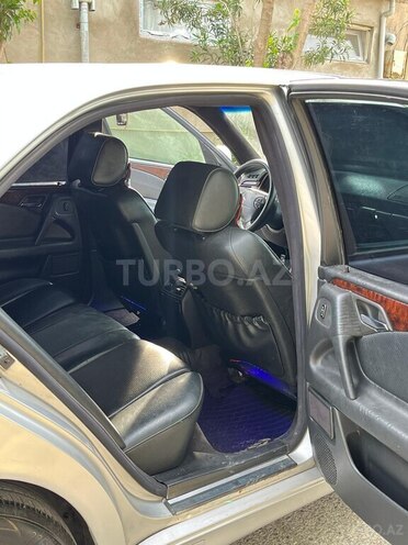 Mercedes E 220 d 1999, 290,000 km - 2.2 л - Bakı