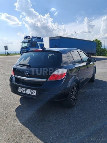 Opel Astra 2007, 228,000 km - 1.4 l - Qax
