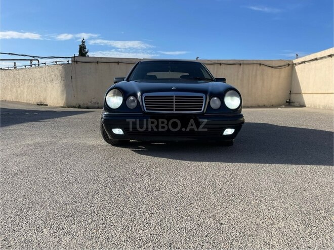 Mercedes E 240 1999, 423,500 km - 2.4 l - Bakı
