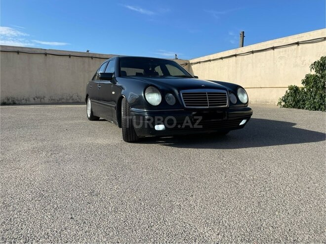 Mercedes E 240 1999, 423,500 km - 2.4 l - Bakı