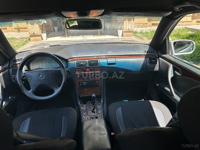 Mercedes E 200 d 1999, 345,000 km - 2.2 l - Bakı