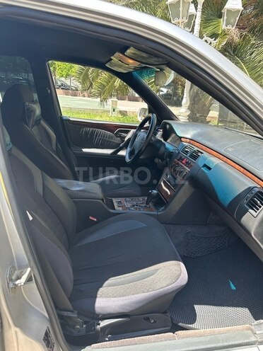 Mercedes E 200 d 1999, 345,000 km - 2.2 l - Bakı