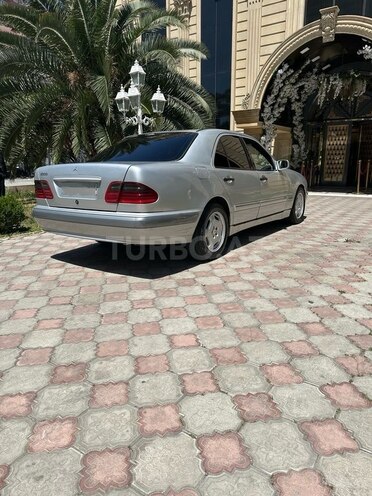 Mercedes E 200 d 1999, 345,000 km - 2.2 l - Bakı