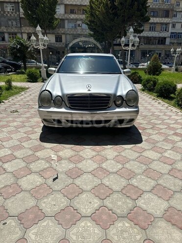 Mercedes E 200 d 1999, 345,000 km - 2.2 l - Bakı