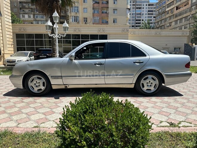 Mercedes E 200 d 1999, 345,000 km - 2.2 l - Bakı