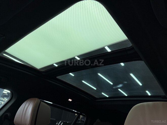 BMW X7-8