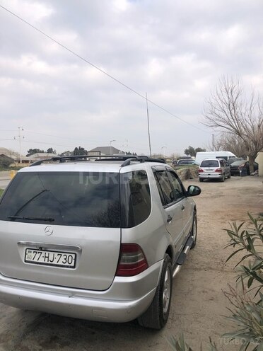 Mercedes ML 270 4MATIC 2000, 453,000 km - 2.7 l - Bakı