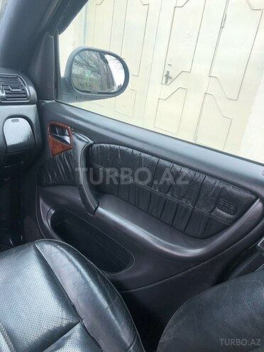 Mercedes ML 270 4MATIC 2000, 453,000 km - 2.7 l - Bakı