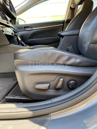 Hyundai Elantra 2016, 111,000 km - 2.0 l - Bakı