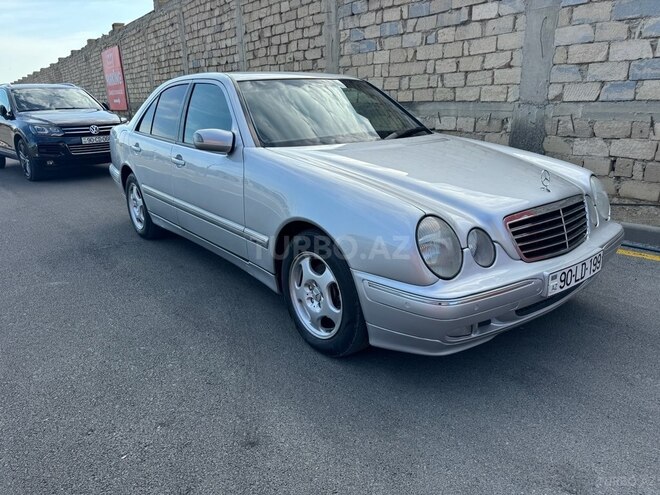 Mercedes E 200 1999, 256,000 km - 2.0 l - Bakı