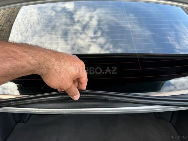 Mercedes E 200 1999, 256,000 km - 2.0 l - Bakı