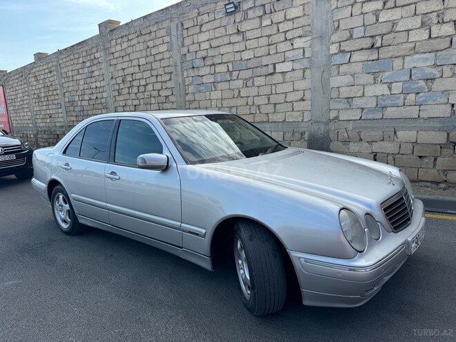 Mercedes E 200 1999, 256,000 km - 2.0 l - Bakı