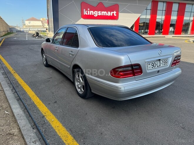 Mercedes E 200 1999, 256,000 km - 2.0 l - Bakı