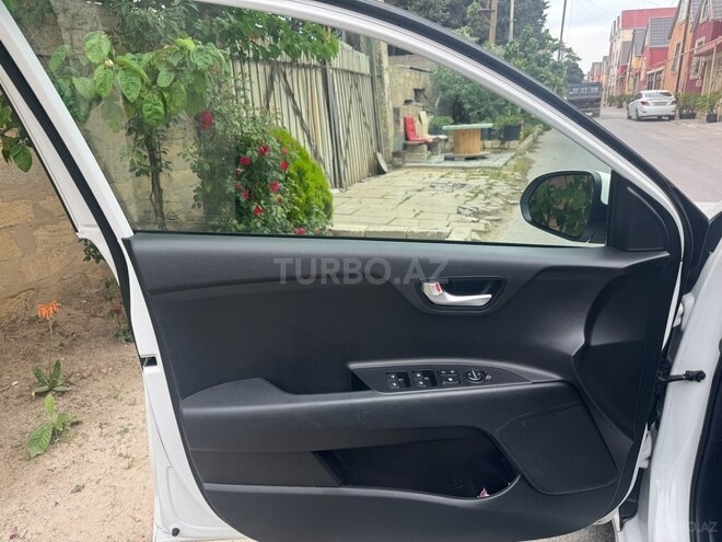 Kia Rio 2019, 104,000 km - 1.6 л - Bakı