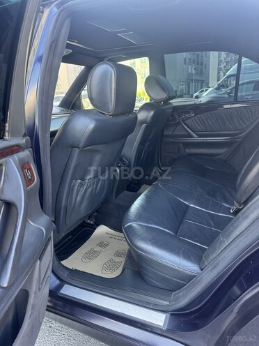 Mercedes E 240 2000, 123,456 km - 2.6 l - Bakı