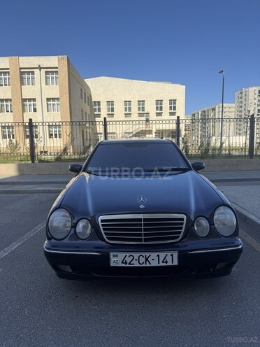 Mercedes E 240 2000, 123,456 km - 2.6 l - Bakı