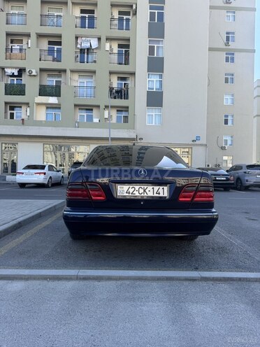 Mercedes E 240 2000, 123,456 km - 2.6 l - Bakı
