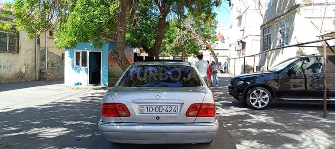 Mercedes E 230 1996, 715,550 km - 2.3 l - Bakı