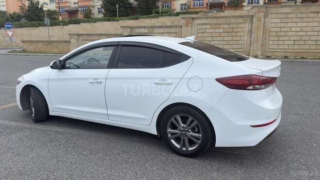 Hyundai Avante 2016, 227,741 km - 1.6 l - Bakı