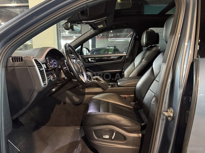 Porsche Cayenne 2018, 71,500 km - 3.0 l - Bakı