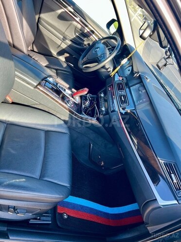 BMW 520 2011, 245,000 km - 2.0 l - Bakı