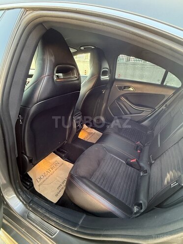 Mercedes CLA 250 4MATIC 2018, 99,300 km - 2.0 l - Bakı