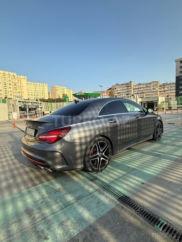 Mercedes CLA 250 4MATIC 2018, 99,300 km - 2.0 l - Bakı