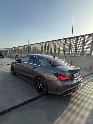 Mercedes CLA 250 4MATIC 2018, 99,300 km - 2.0 l - Bakı