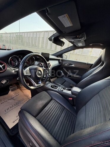 Mercedes CLA 250 4MATIC 2018, 99,300 km - 2.0 l - Bakı