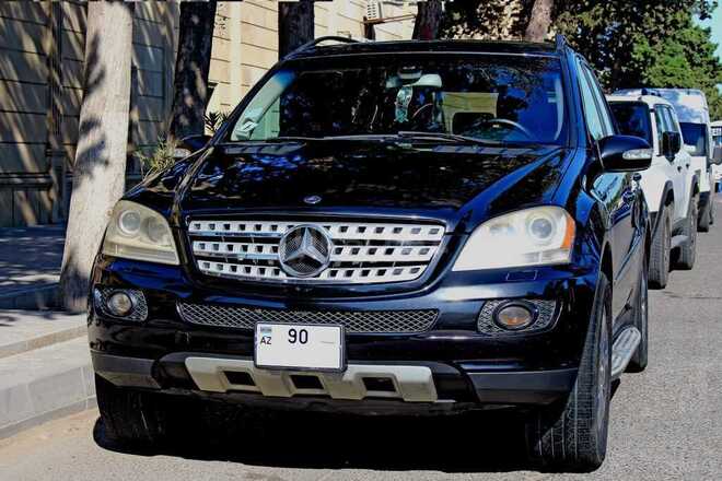 Mercedes ML 350 4MATIC 2006, 370,000 km - 3.5 l - Bakı