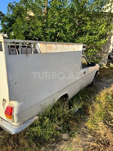 GAZ 24 1988, 100,000 km - 2.4 l - Bakı