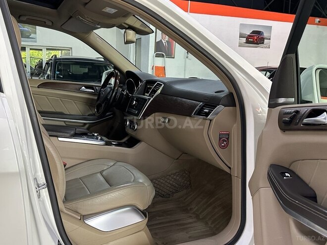 Mercedes GL 500 4MATIC-17