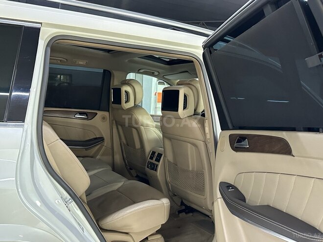 Mercedes GL 500 4MATIC-16