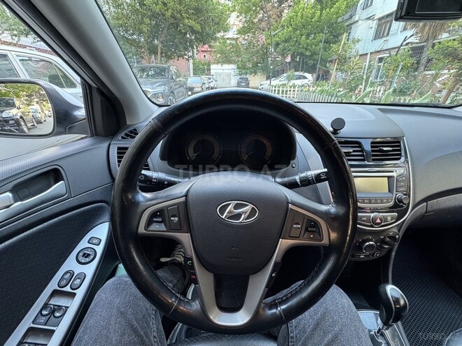 Hyundai Accent 2015, 198,000 km - 1.6 l - Bakı