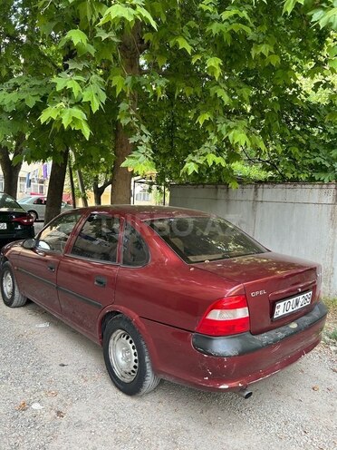 Opel Vectra 1996, 484,156 km - 1.6 l - Bərdə