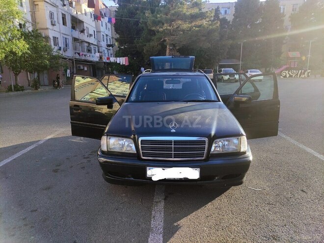 Mercedes C 180 1999, 277,000 km - 1.8 l - Bakı