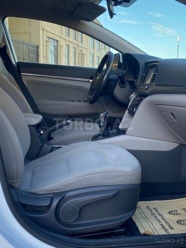 Hyundai Elantra 2016, 136,000 km - 2.0 l - Sumqayıt