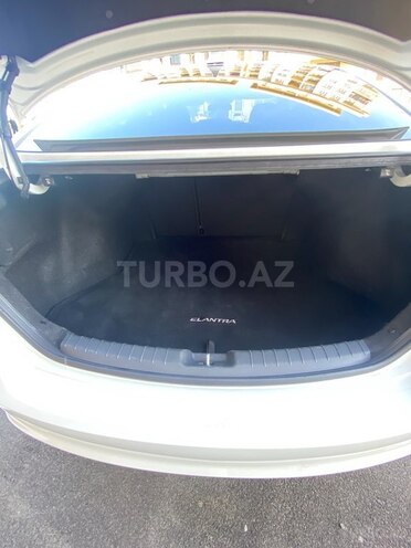 Hyundai Elantra 2016, 136,000 km - 2.0 l - Sumqayıt