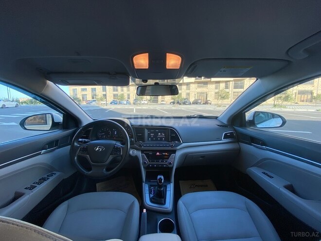 Hyundai Elantra 2016, 136,000 km - 2.0 l - Sumqayıt